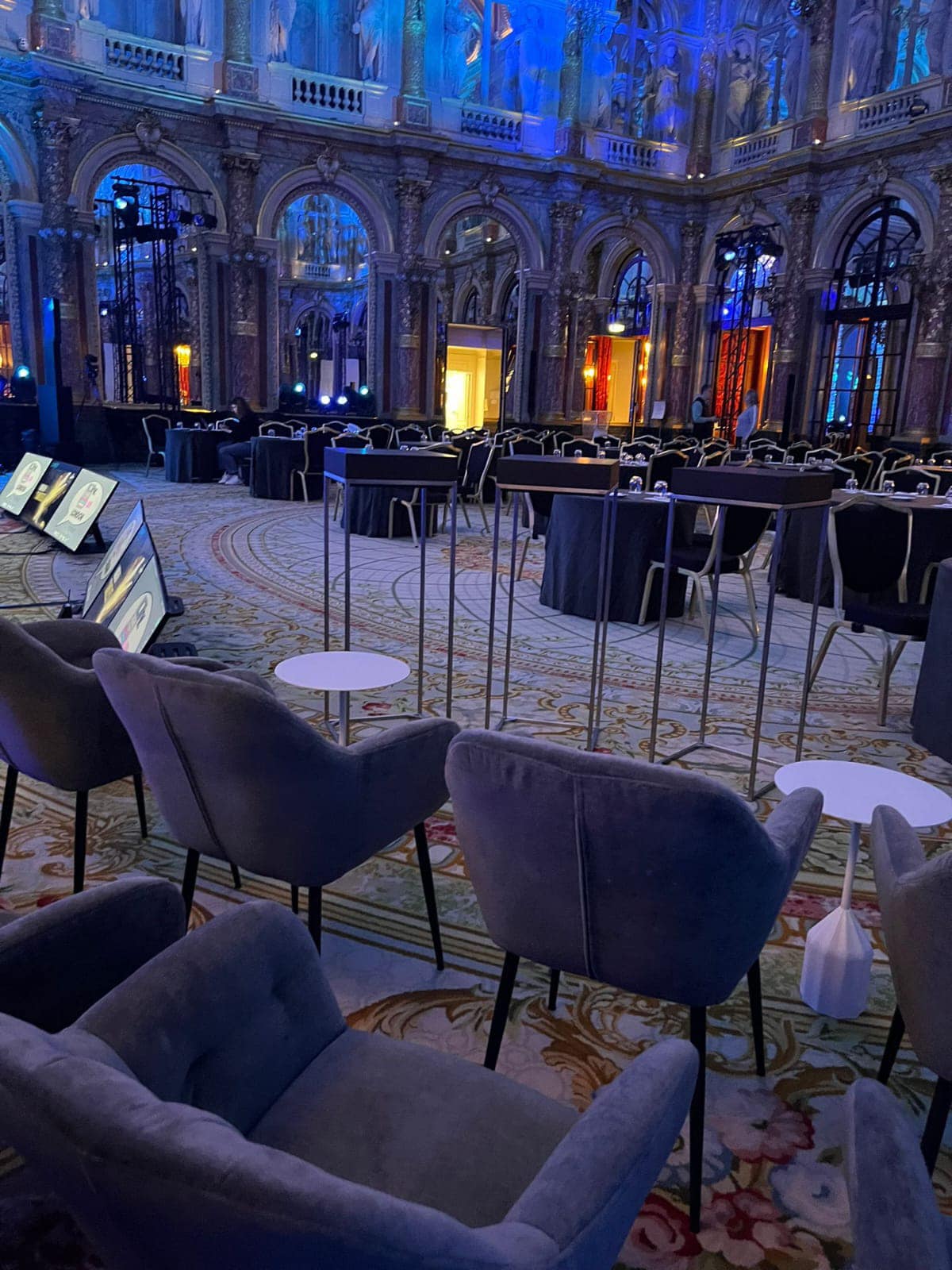 Paris Luxury Furniture Rental for Fashion, Corporate & Exclusive Events