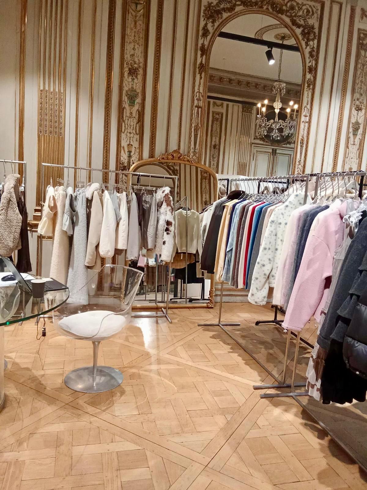 Paris Furniture Rental for Fashion Week Paris - Showroom