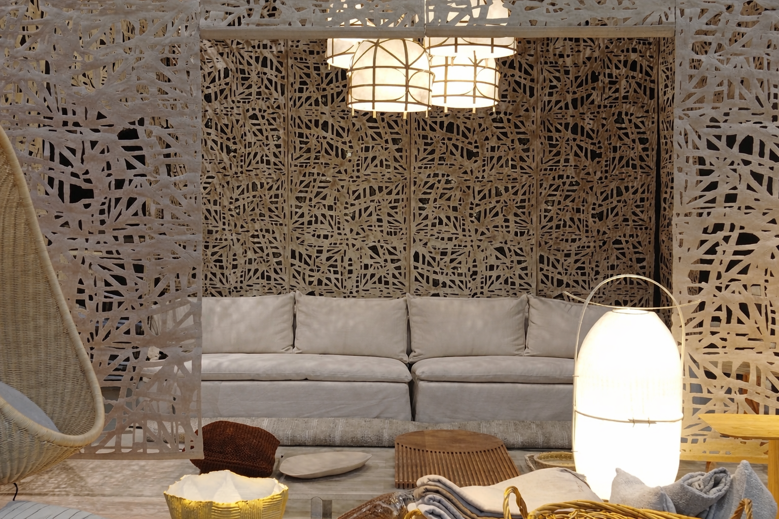 Furniture rental photoshoot Paris, prop rental Paris, photoshoot furniture hire France, fashion shoot furniture Paris, styling props rental, luxury furniture hire Paris, set design photoshoot Paris