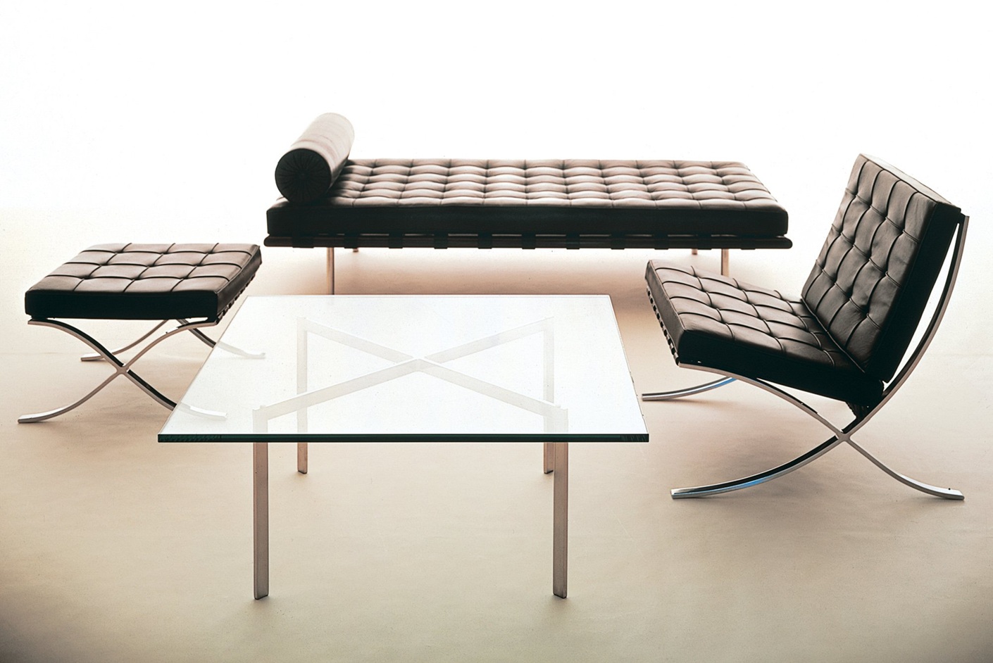 Rental-furniture in Paris-France Maison Delafaix Paris conference and office