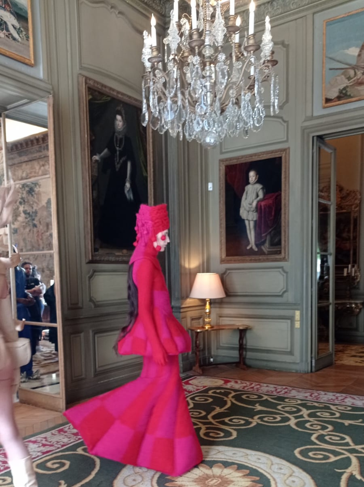 Fashion Week Paris - Showroom Paris Luxury Furniture Rental - Furniture Hire Paris